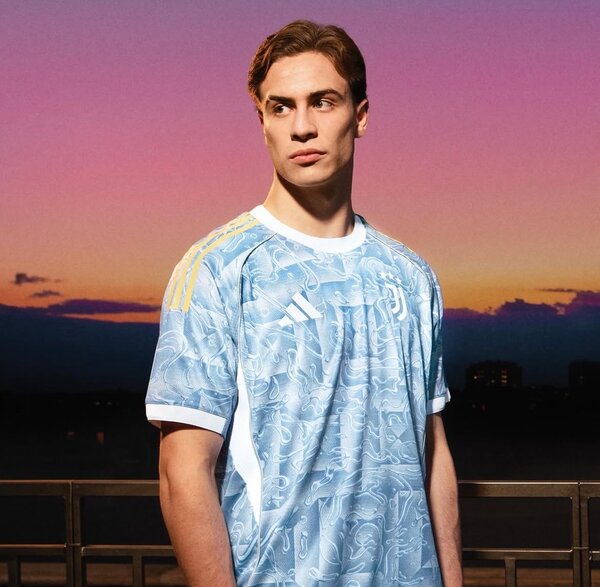 Maillot Juventus Officiel 2023