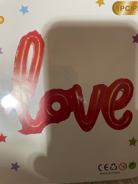 Ballon "Love" rouge décoratif