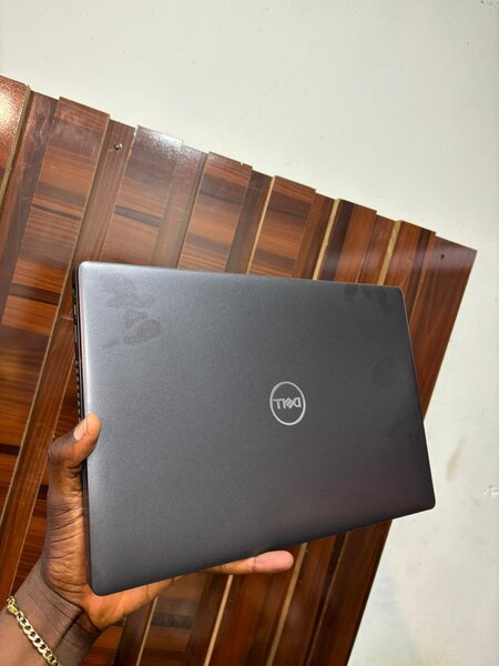 Dell latitude 5300