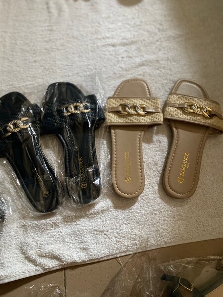 Sandales élégantes à chaîne pour femmes