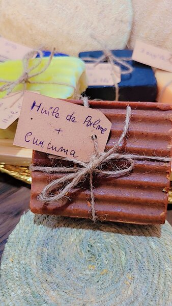 Savon Huile de palme/ Curcuma