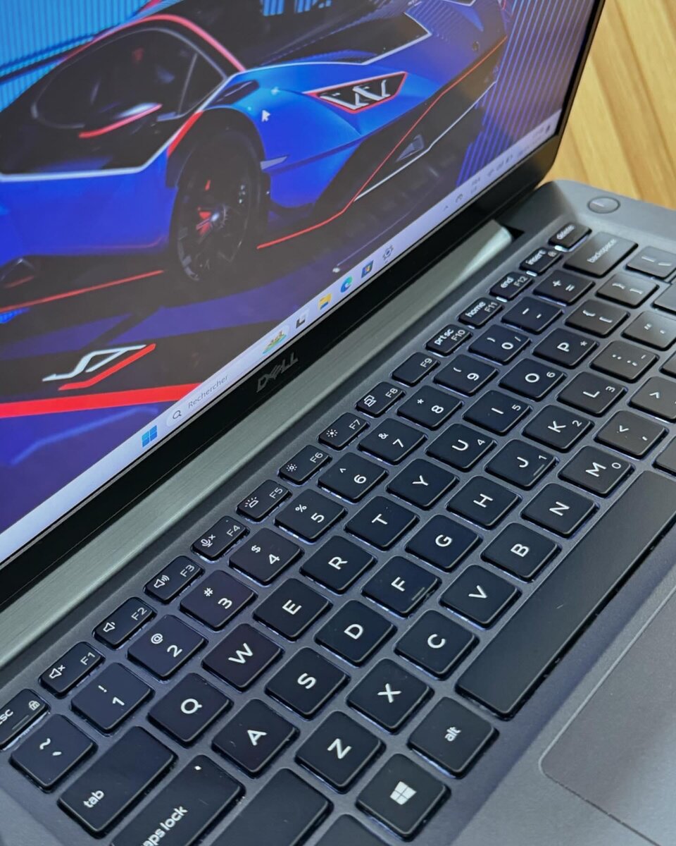 Dell 7300 , i5 , 255ssd , 8Go Ram , 8th