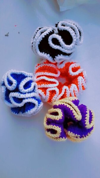 Chouchous en crochet colorés