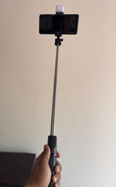 S03-S Selfie Stick Integrated Tripod