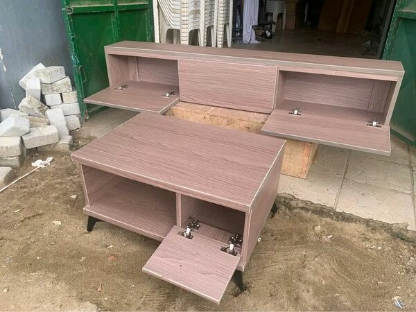 Table TV moderne en bois