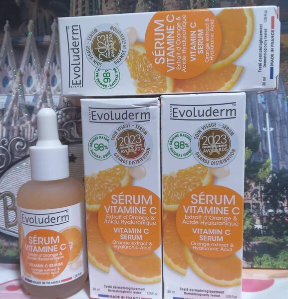 VITAMINE C Extrait d'Orange & Acide Hyaluronique VITAMIN C