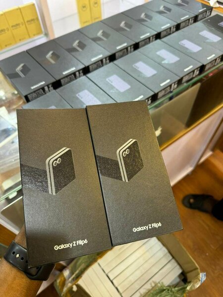 Samsung galaxy z flip 6