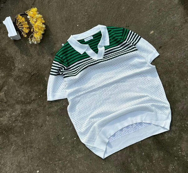 Polo en maille rayée