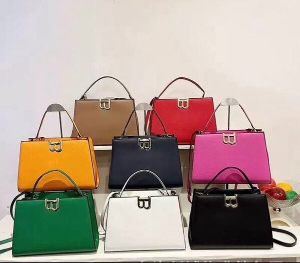 Sacs à main colorés élégants