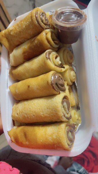 Crêpes roulées au chocolat