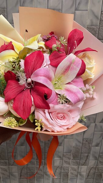 Bouquet de fleurs (artificiel)