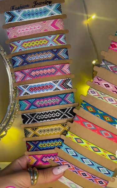 Bracelets en perles colorées