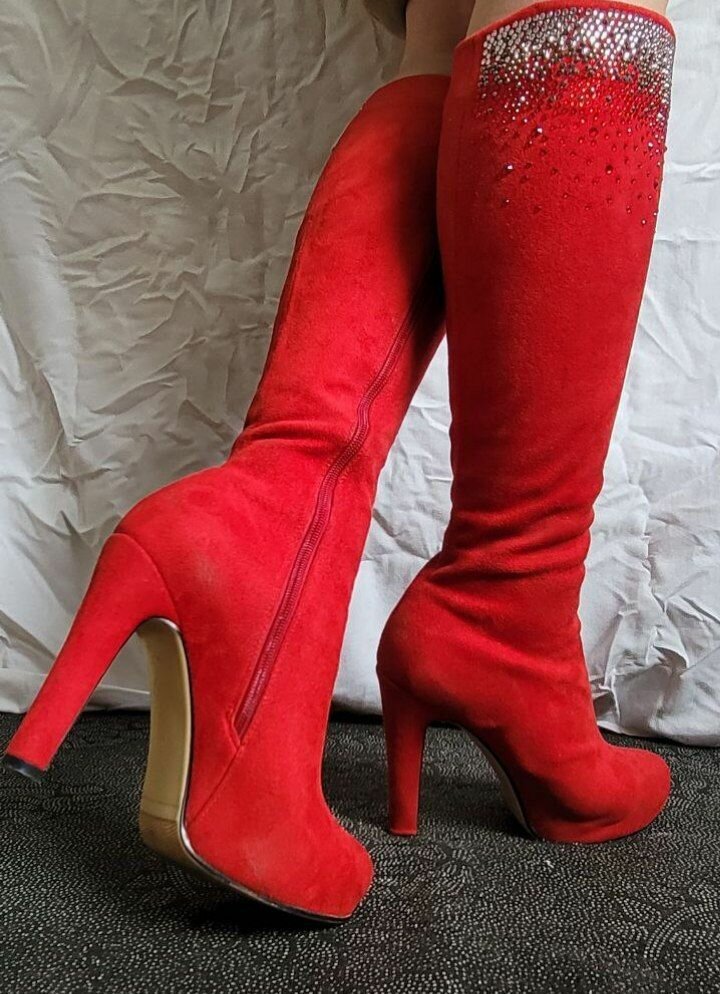 Красные сапоги -туфли, классного качества