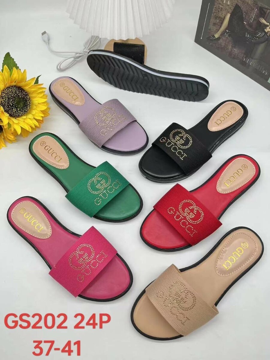 Cute ladies slippers