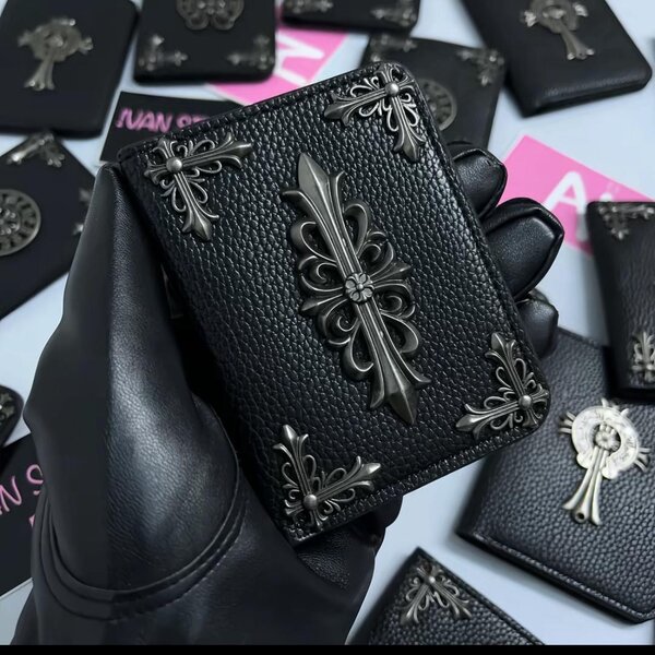 Porte-cartes en cuir chrome