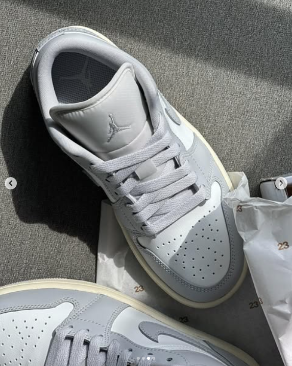 Кроссовки Air Jordan low 1 белый,светло-серый