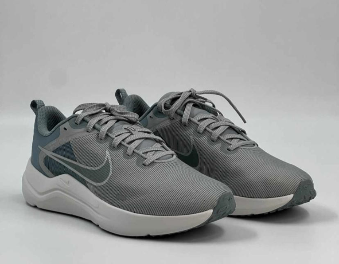 Nike down shifter runners