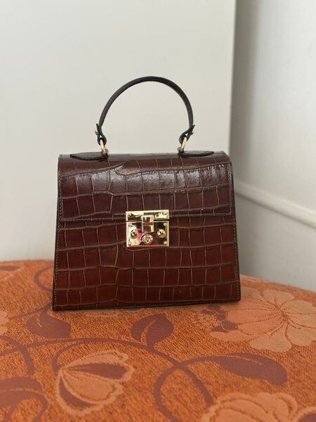 Sac à main en cuir croco