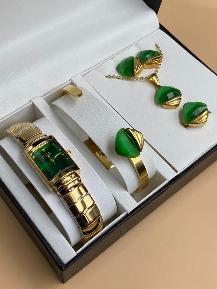 Set de Bijoux et Montre Élégant