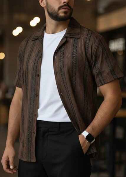 Chemise Brune à Motifs Élégants