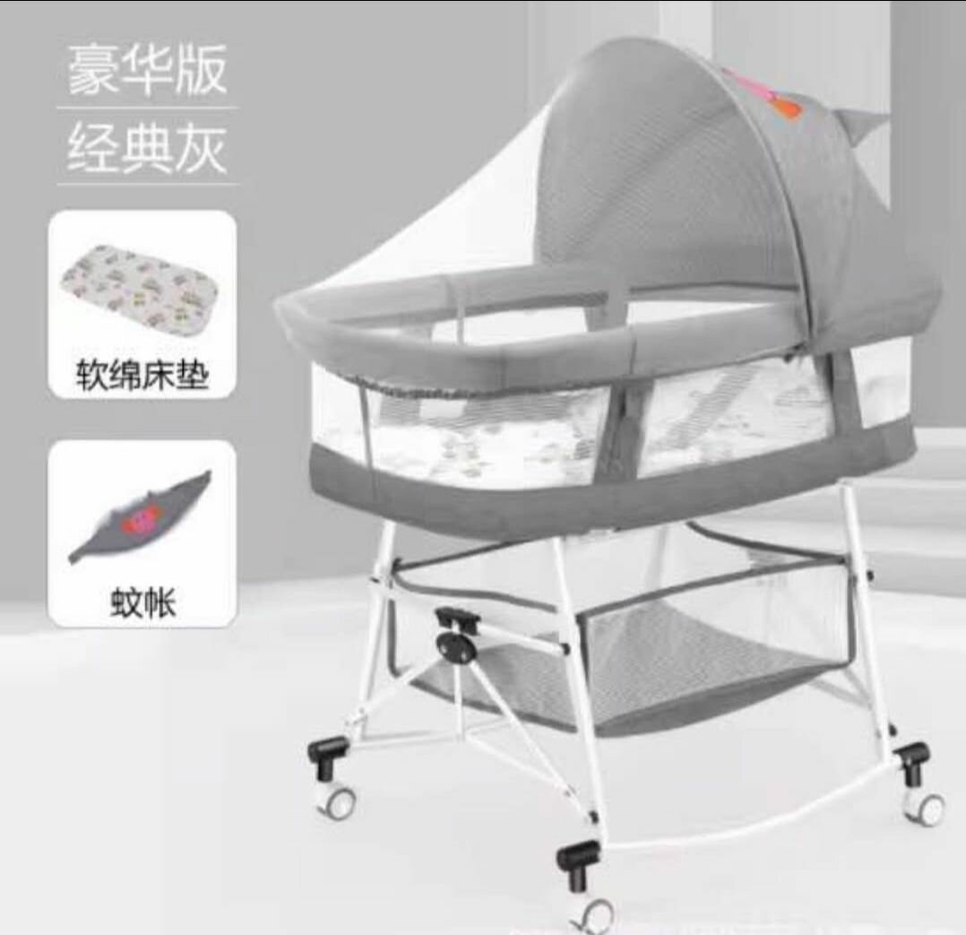 Baby Crib Bassinet with Wheels
