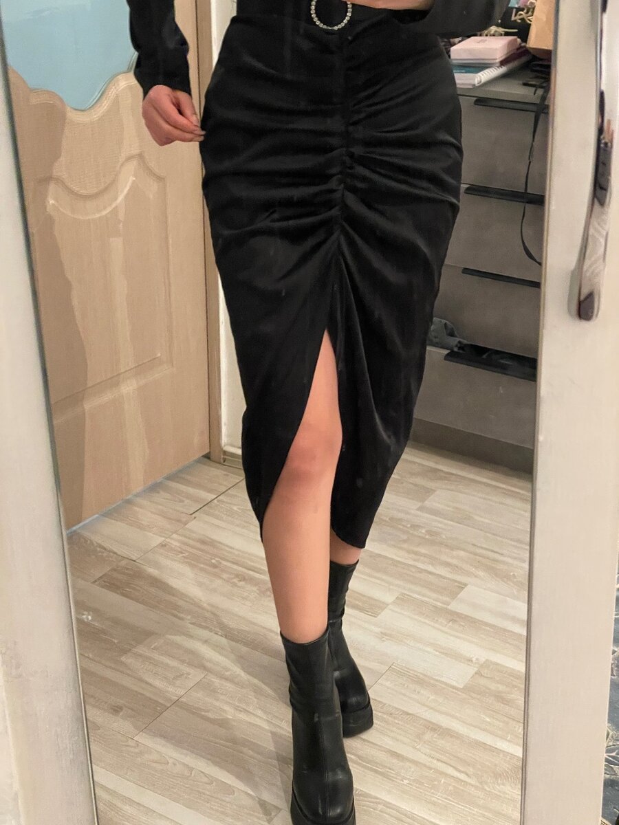 Платье с дропировкой  с вырезом на спине