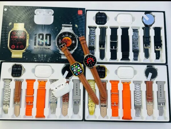 Montre connectée avec plusieurs bracelets