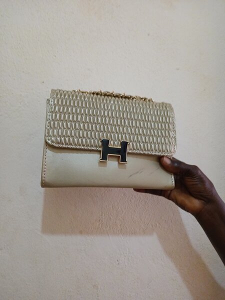 Sac à bandoulière élégant