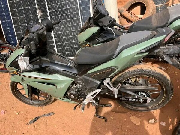 Moto sportive tout-terrain