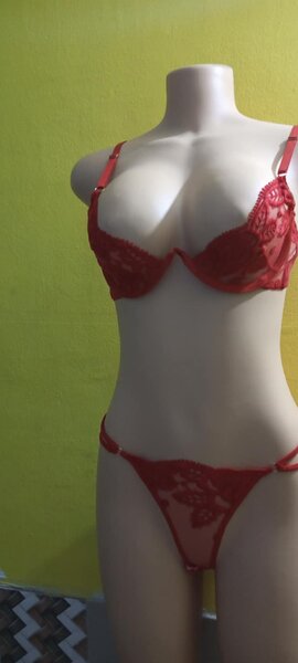 Lingerie rouge