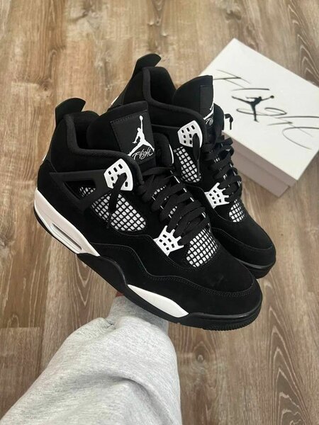 Jordan 4