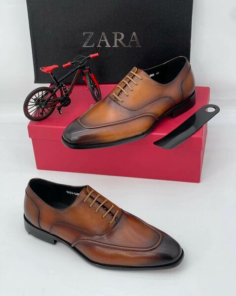 Solid executive shoes