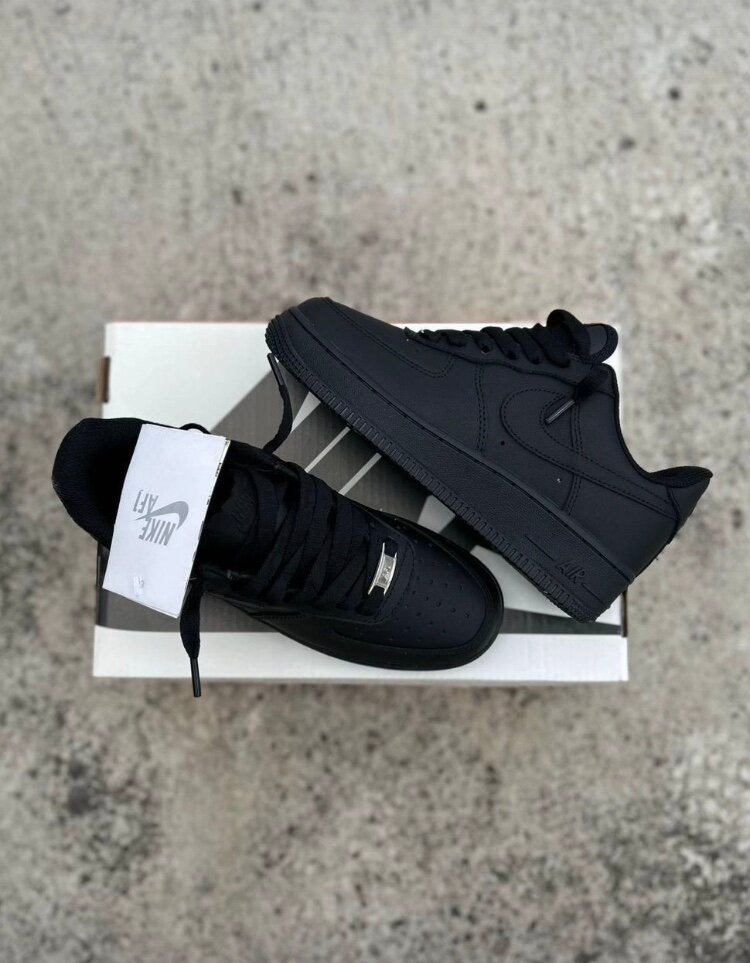 Baskets noires élégantes Nike