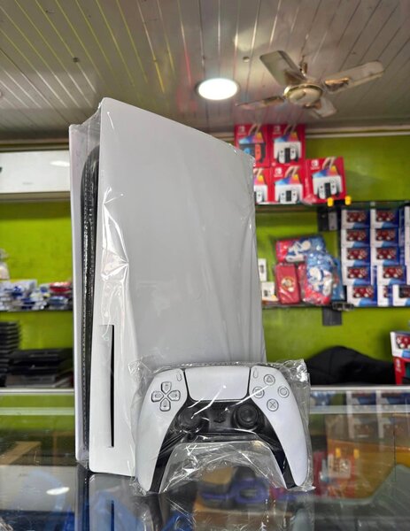 Ps5 fat quasi neuf un cd offer