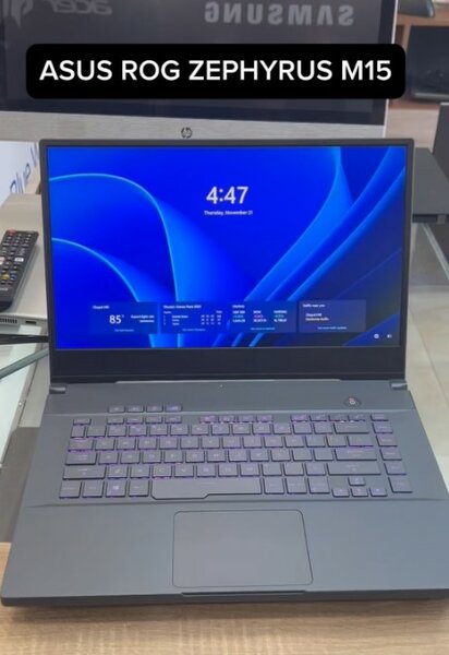 ASUS ROG ZEPHYRUS M15