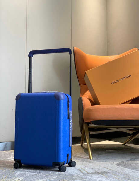 Valise rigide bleue élégante