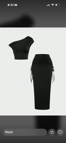 Robe asymétrique noire chic