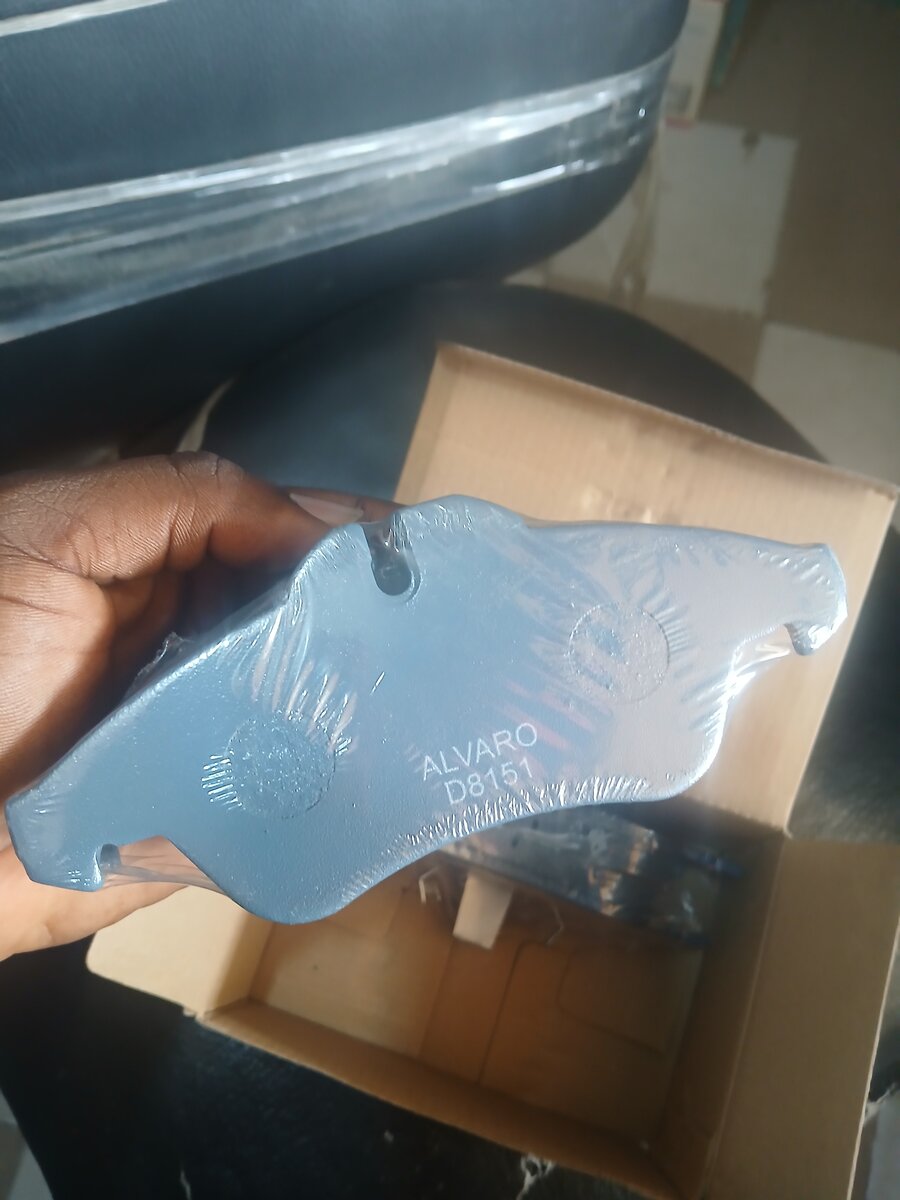 Plaquettes de Frein ALVARO pour Benz