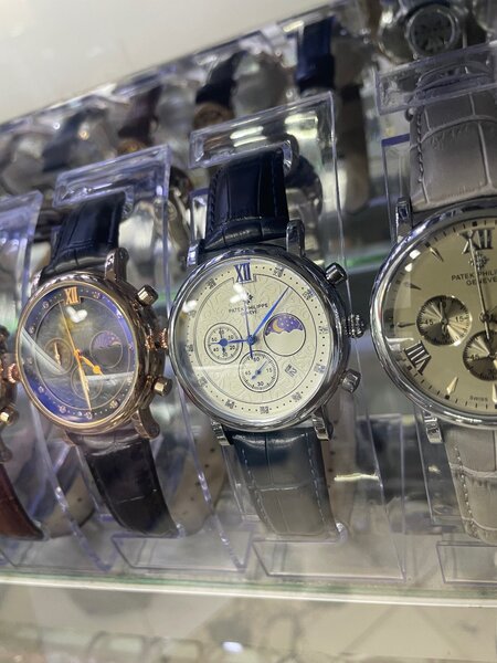 Montres de luxe élégantes