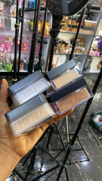 Sprays fixateurs de maquillage