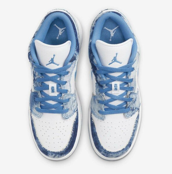Chaussures Nike Air Jordan bleu et blanc