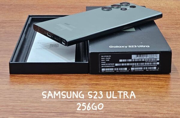 Samsung S23 Ultra 256/12 quasi neuf