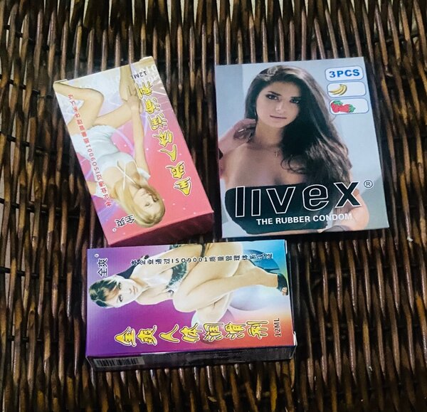 3 Préservatifs + 2 lubrifiants