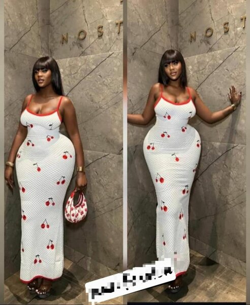 Robe longue cerise élégante