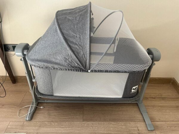 Прикроватная кроватка