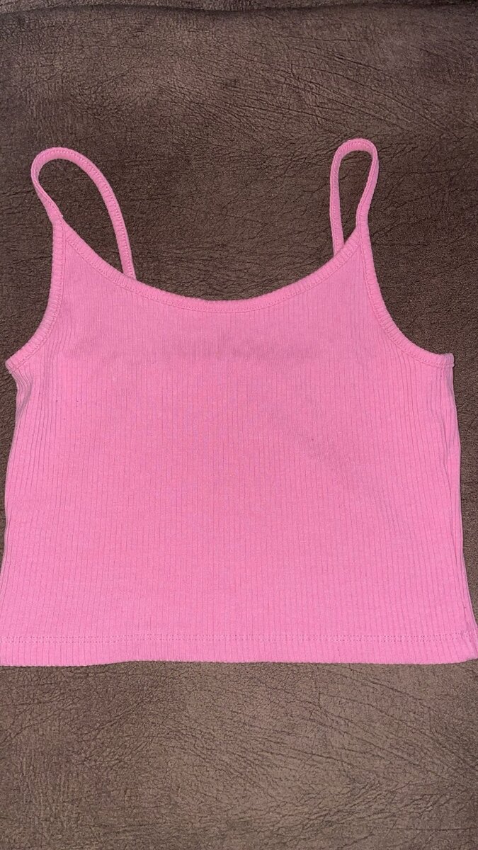 Top asymétrique noir élégant