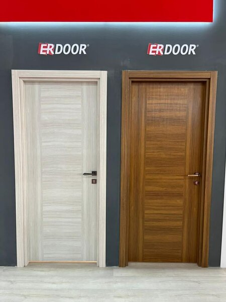 Portes intérieures en bois modernes