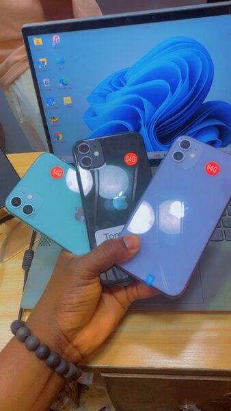 iPhone 11 Quasi neuf