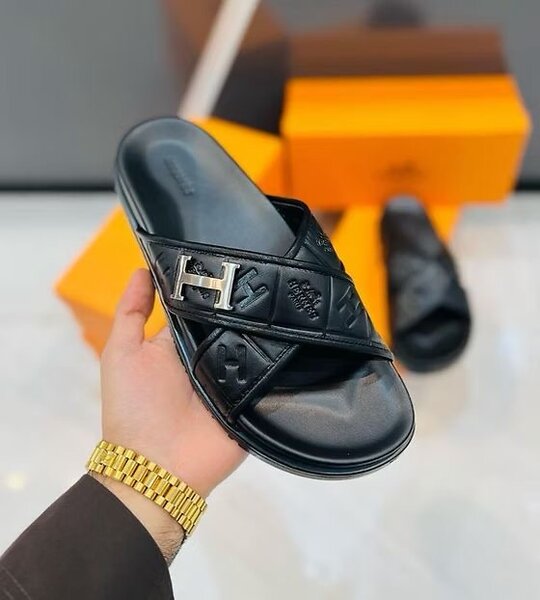 Sandales en cuir noir homme