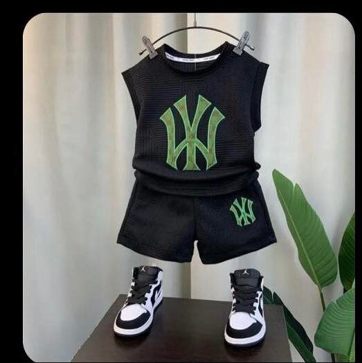 Vêtement garcon (7,8,9ans )